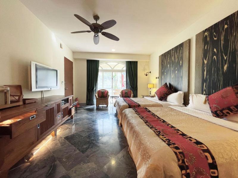 Swan Lake Villa Resort Nanwan Esterno foto
